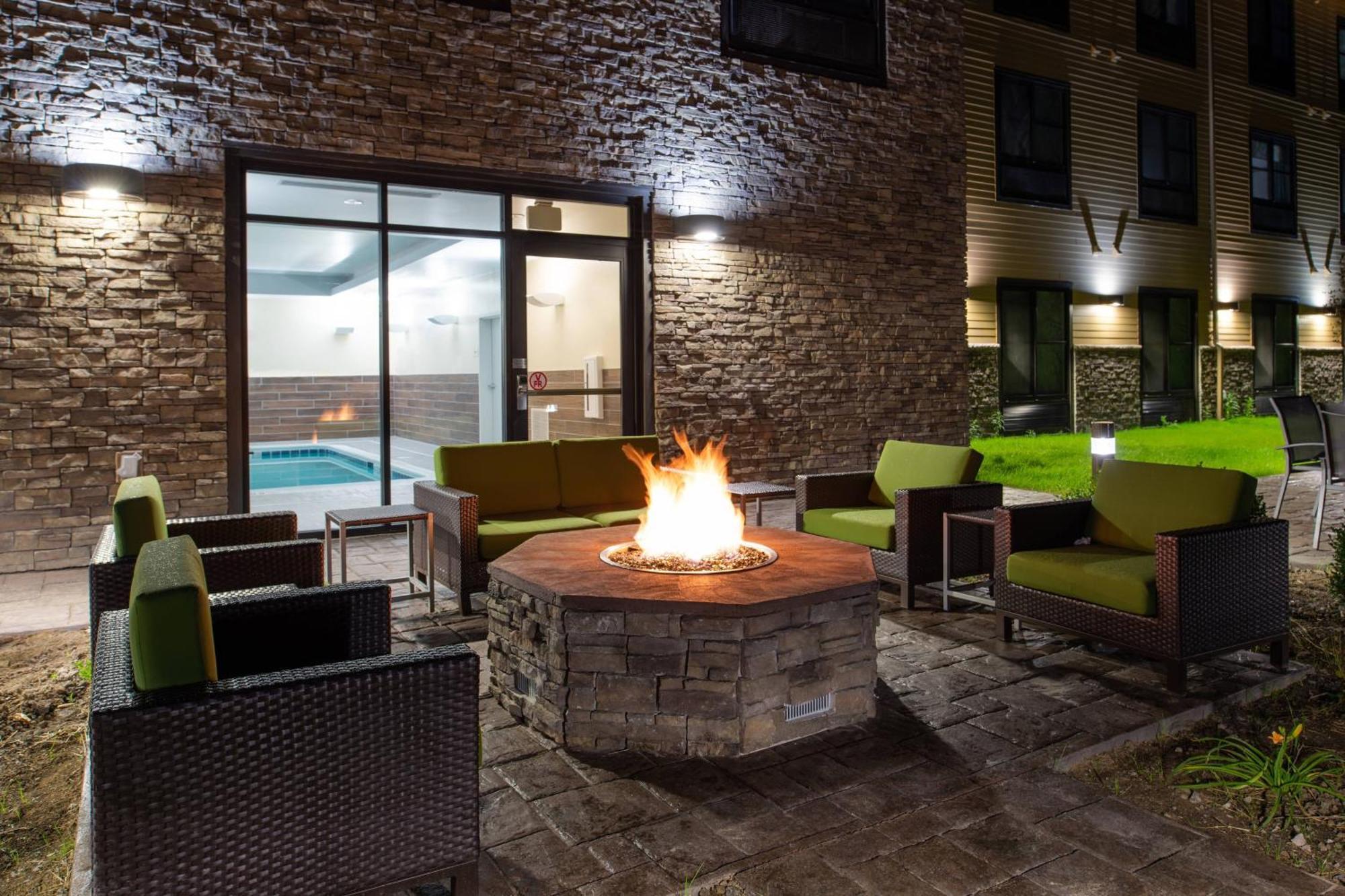 Fairfield Inn & Suites By Marriott Canton Exterior foto